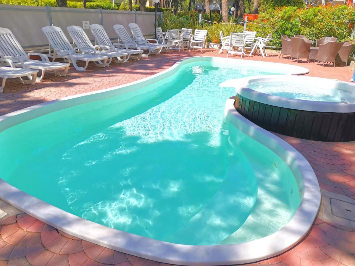 Hotel Monaco - Parcheggio Incluso Min 2 Gg Milano Marittima Luaran gambar