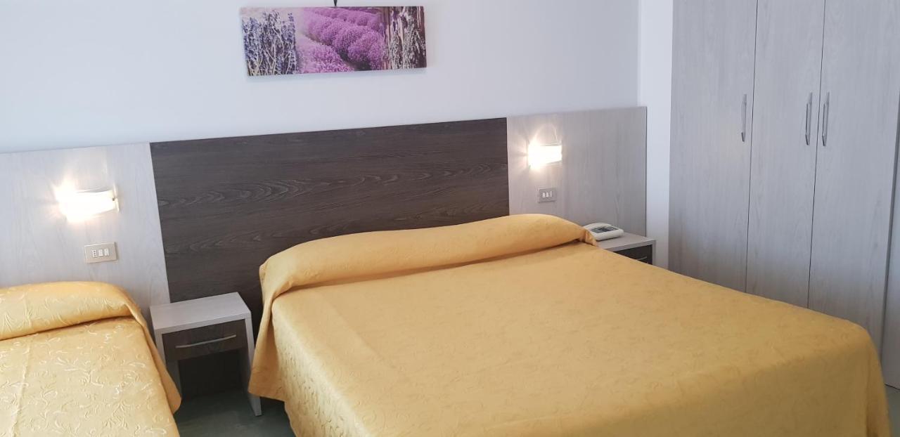Hotel Monaco - Parcheggio Incluso Min 2 Gg Milano Marittima Luaran gambar