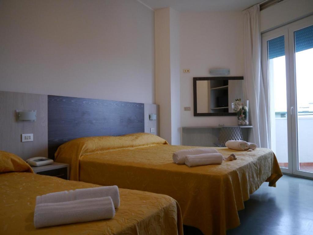 Hotel Monaco - Parcheggio Incluso Min 2 Gg Milano Marittima Luaran gambar