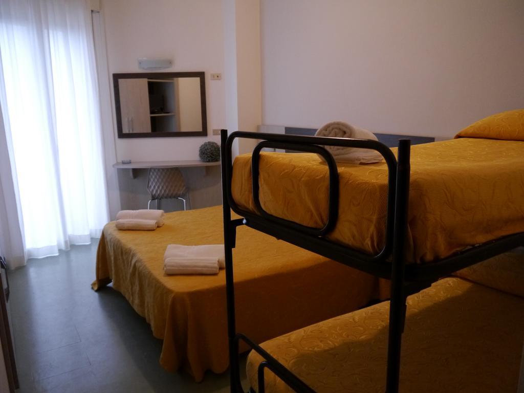 Hotel Monaco - Parcheggio Incluso Min 2 Gg Milano Marittima Luaran gambar