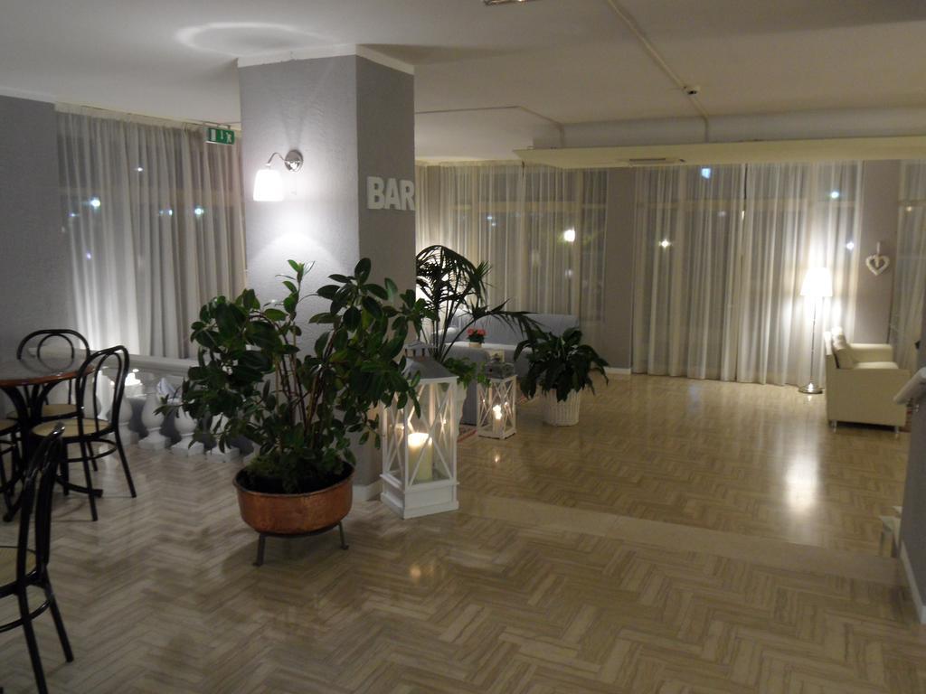 Hotel Monaco - Parcheggio Incluso Min 2 Gg Milano Marittima Luaran gambar