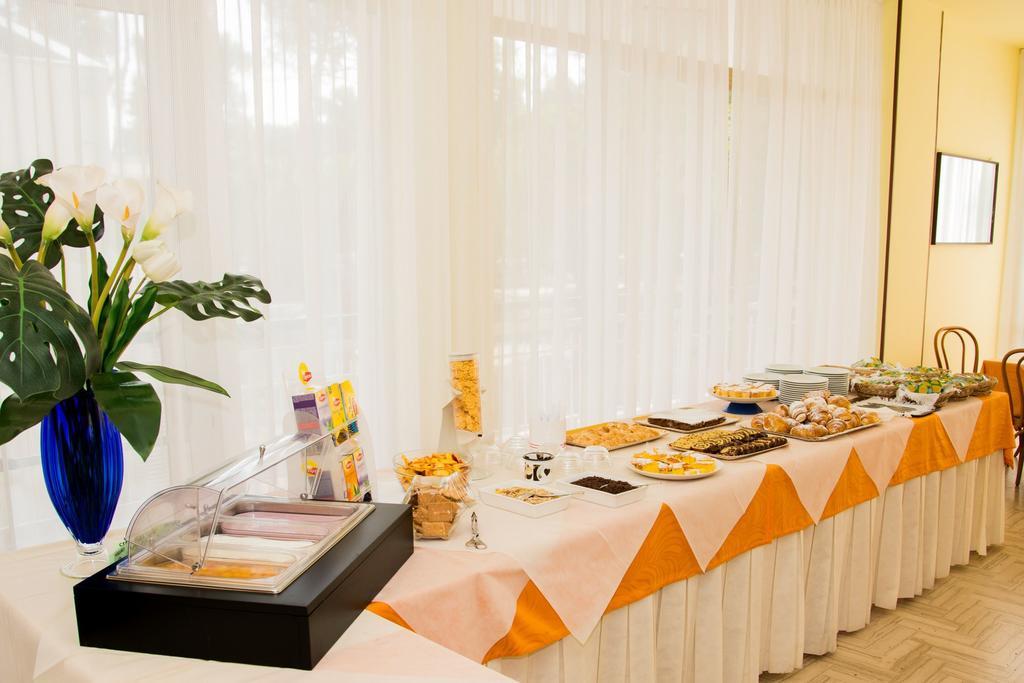 Hotel Monaco - Parcheggio Incluso Min 2 Gg Milano Marittima Luaran gambar